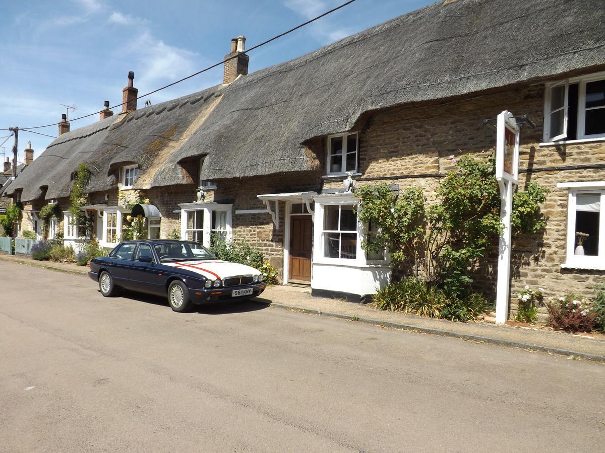 The Vane Arms Hotell Sudborough Exteriör bild